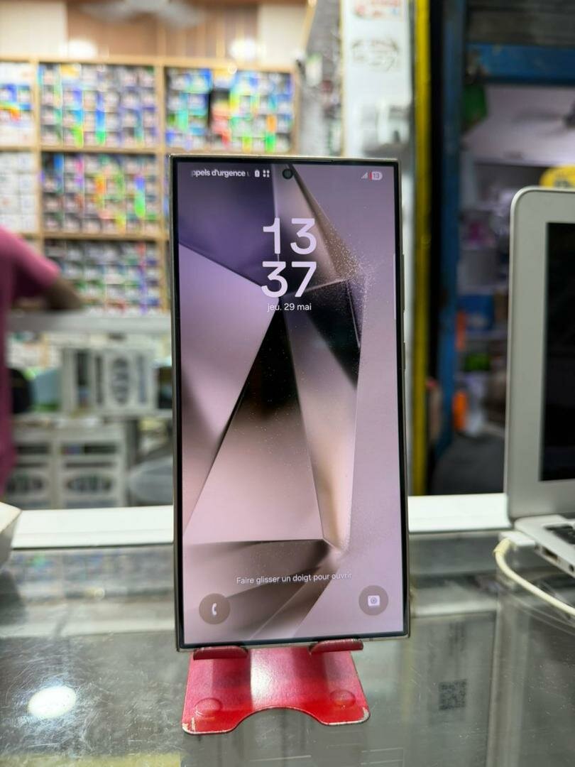 Samsung Galaxy S24 ultra 256 g