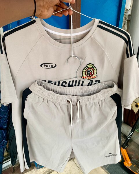 Ensemble de sport beige