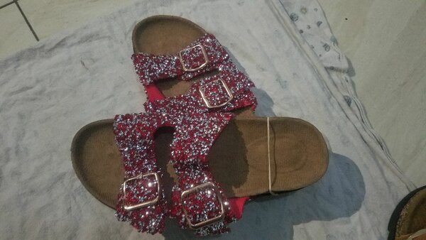 Sandales Mode à Brides Éclatantes