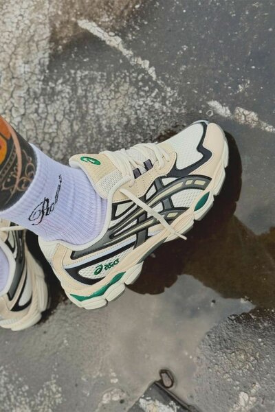 Chaussures de sport ASICS