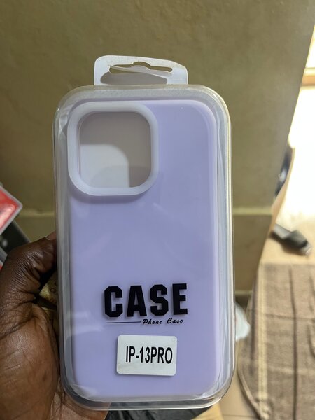 Étuis iPhone 13 Pro en silicone