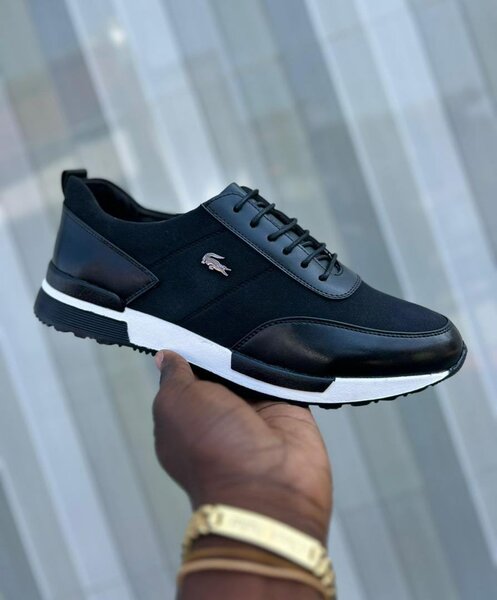 Baskets élégantes Lacoste