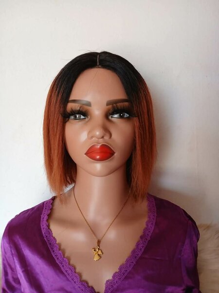 Afro et coupe carré