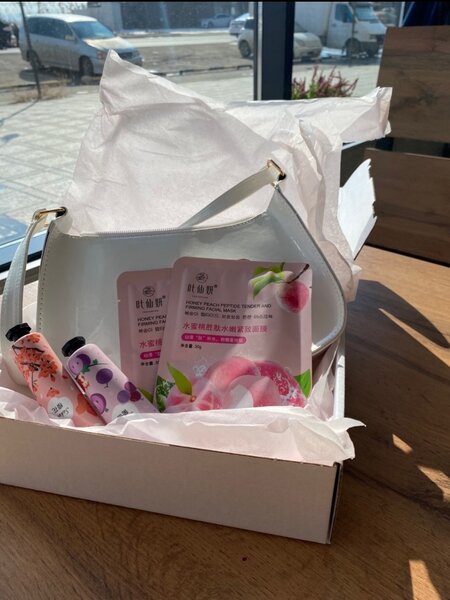 глянцевая сумка