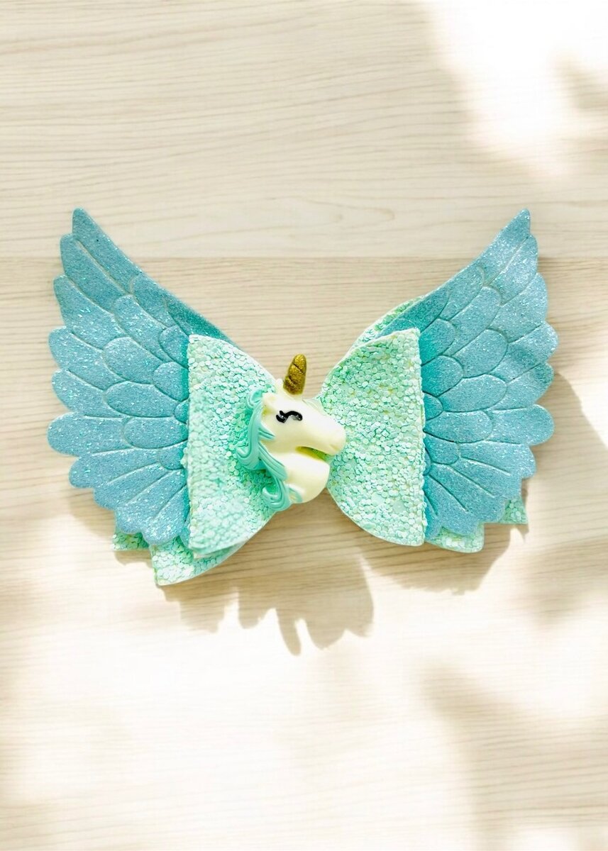 Unicorn bow hair pin for kids.