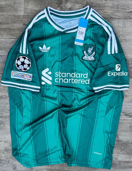 Maillots version Pro et Pro Ma