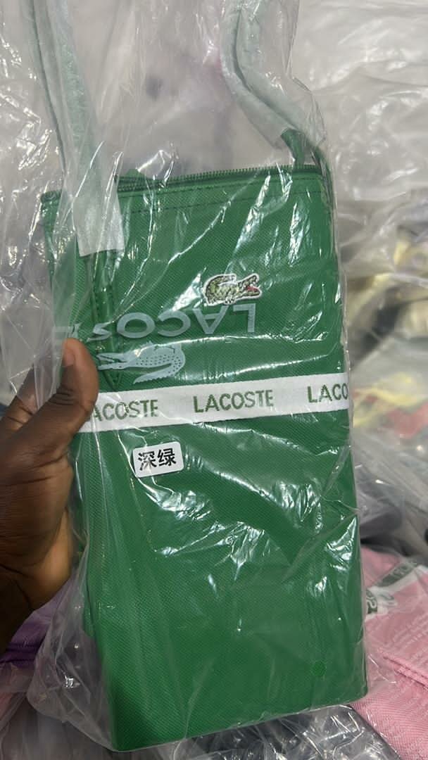Sac Lacoste