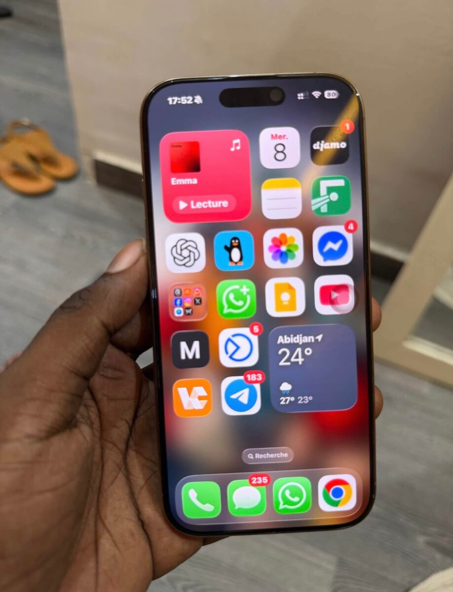 Smartphone avec écran Pro