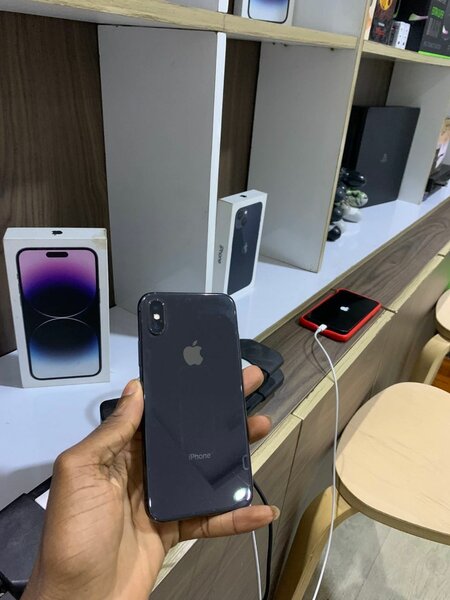 iPhone X
