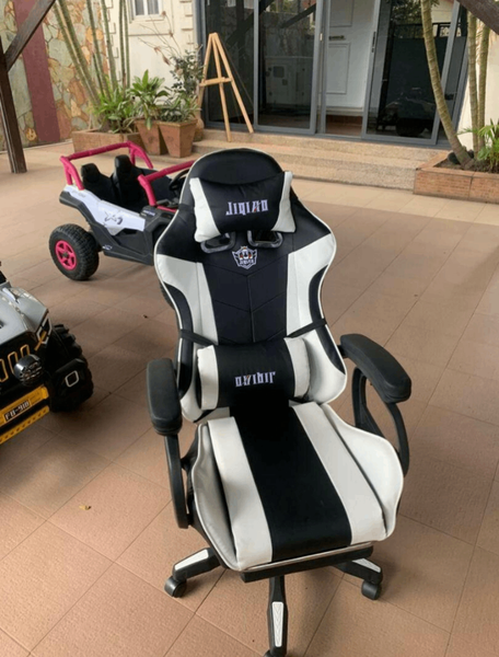 Gaming chair