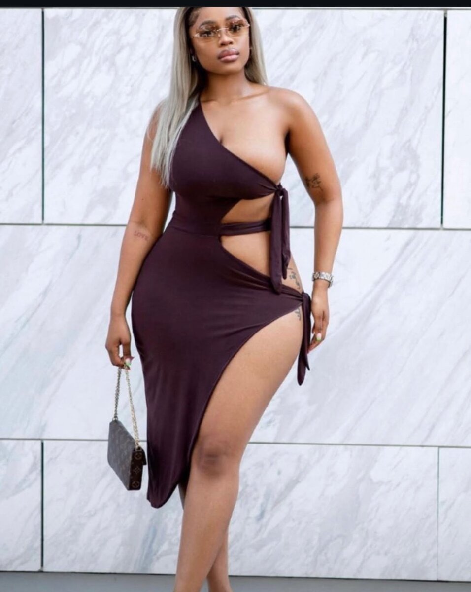 Robe élégante asymétrique