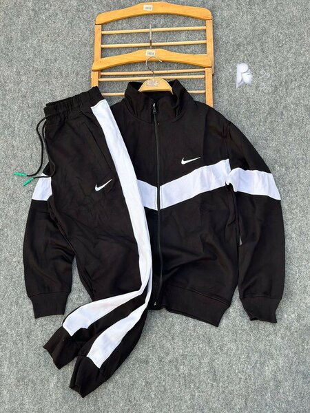 Survêtement NIKE