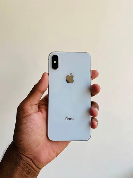 iPhone X Argent 64 Go