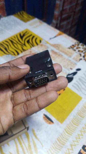 Adaptateur VGA vers HDMI