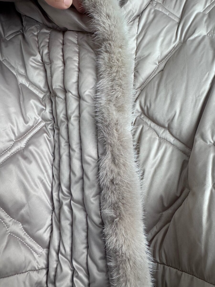 Зимняя куртка новая. Размер М