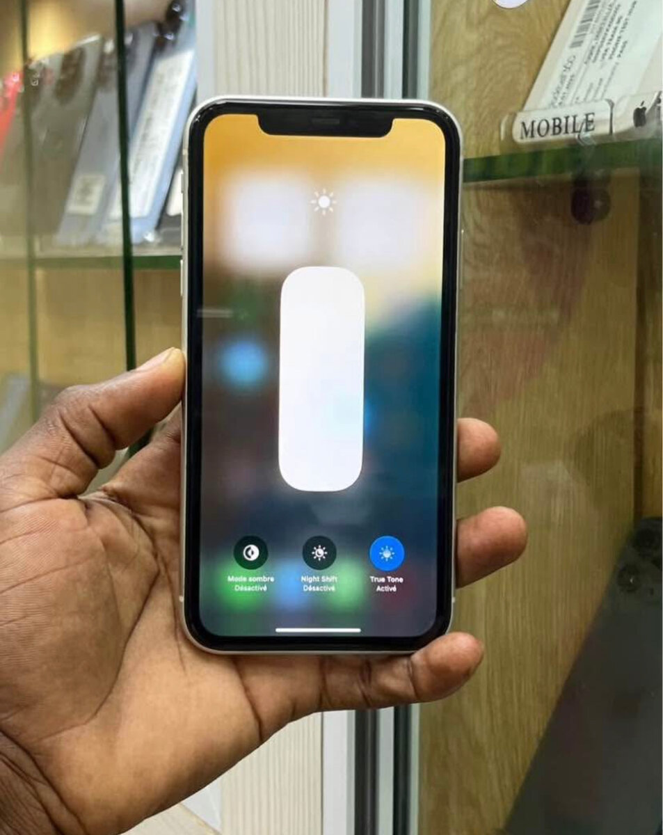 iPhone 11 Blanc 64 Go