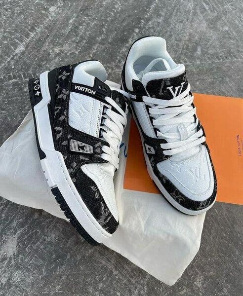 Chaussure LV
