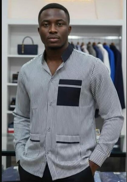 Chemise à rayures élégante