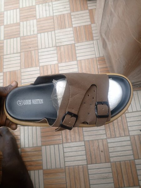 Sandales homme Louis Vuitton