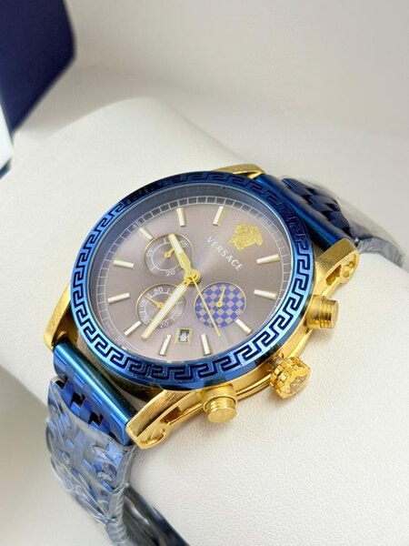 Montre de luxe en or