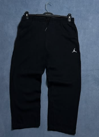 Air Jordan sweatpants size : waist M / length 35.5 