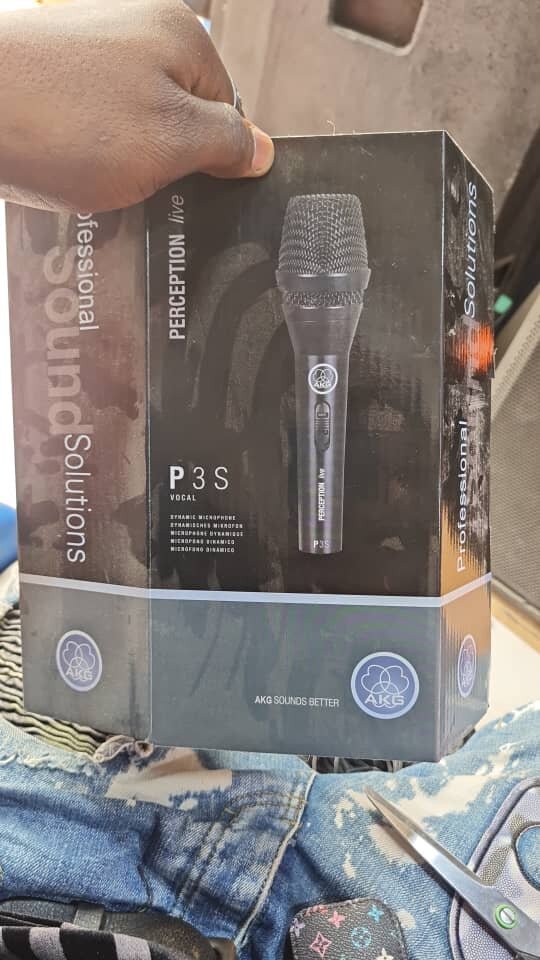 Microphone