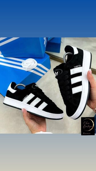 Chaussures Sneakers Noir et Blanc