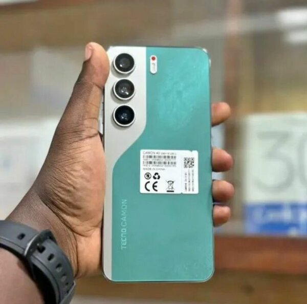 Tecno Camon 40 Smartphone
