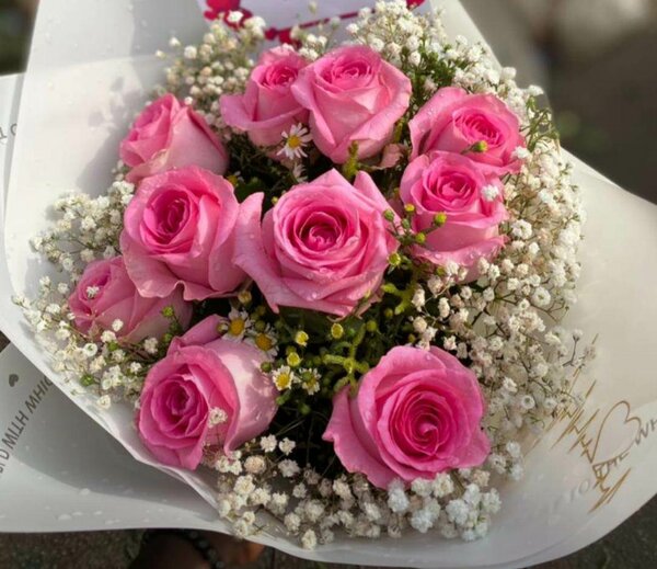 Bouquet de roses roses fraîches