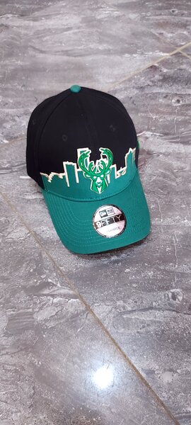 Casquettes neuves
