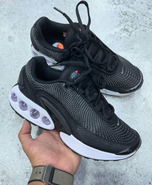 *Nike AIR Max  DN