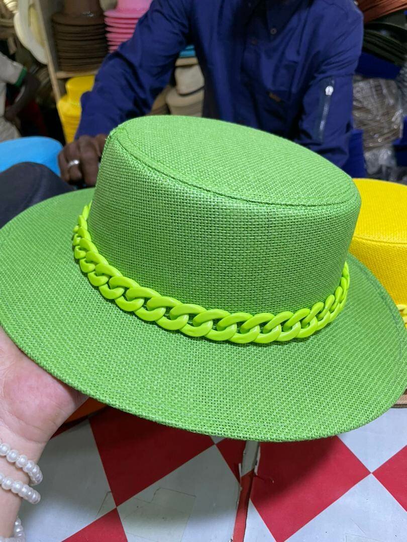 Chapeau Panama vif et coloré