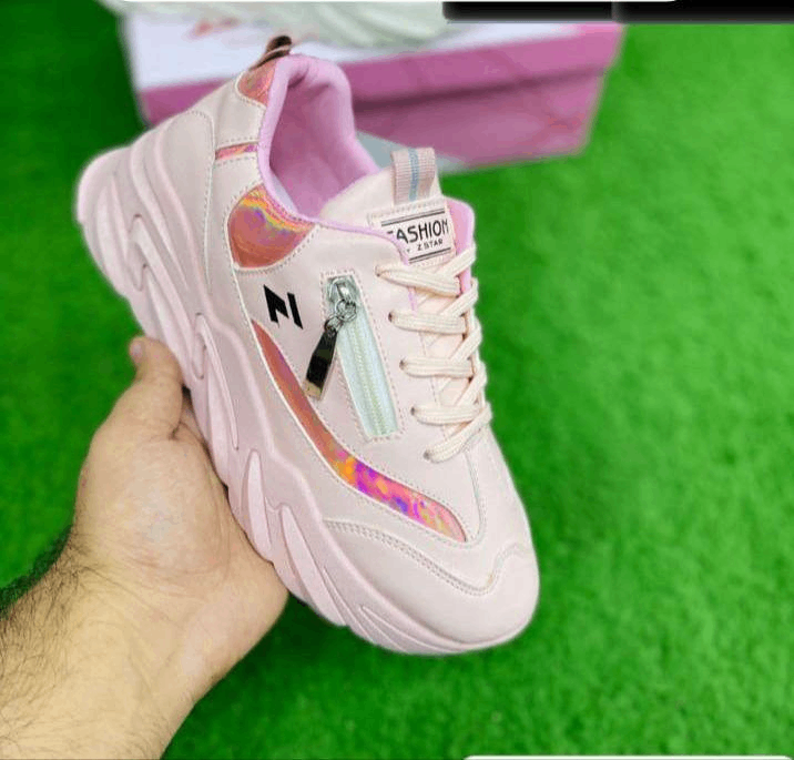 Girl's walking softly Sneakers