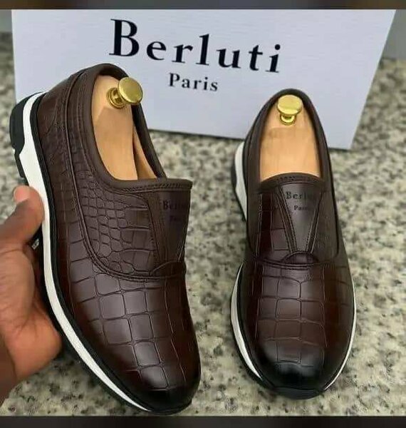 Berluti Mocassins Cuir Homme