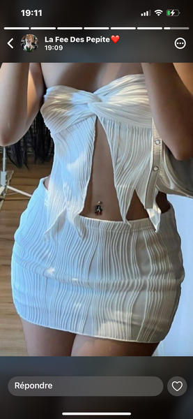 Robe élégante plissée femme