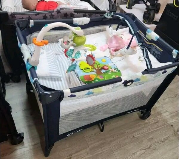 Parc pour bébé pliable