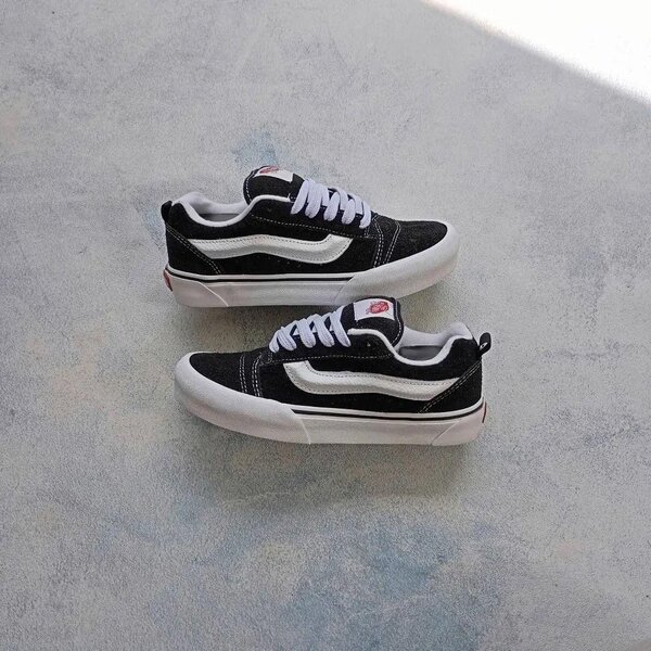 Baskets noires classiques