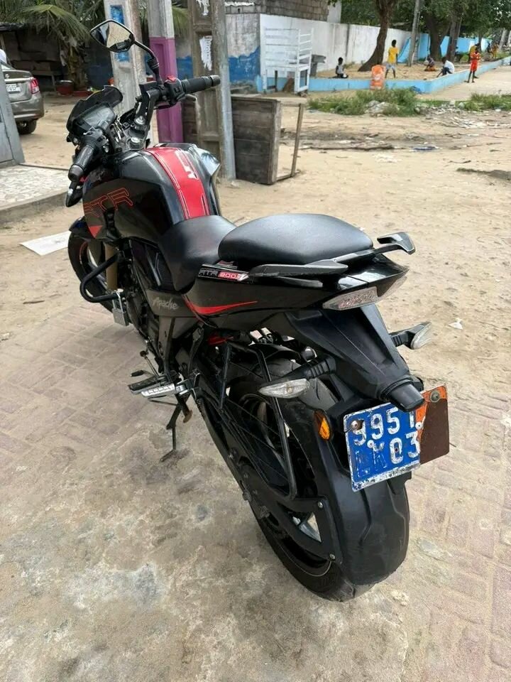 Moto sportive TVS Apache