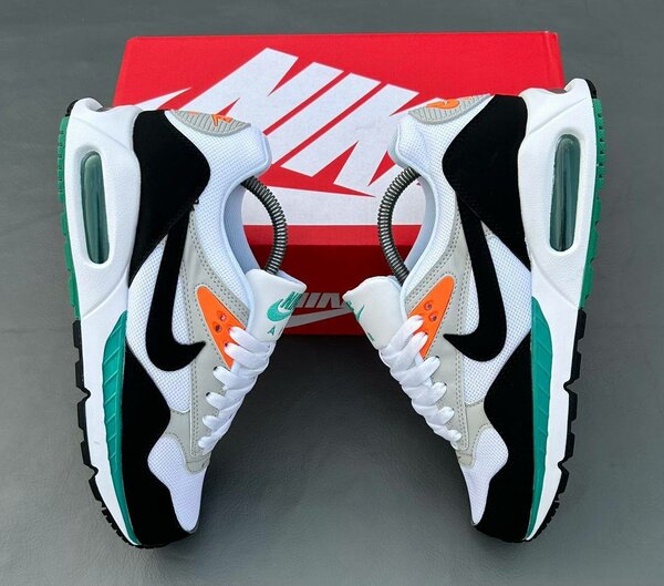 Baskets Nike Air Max modernes