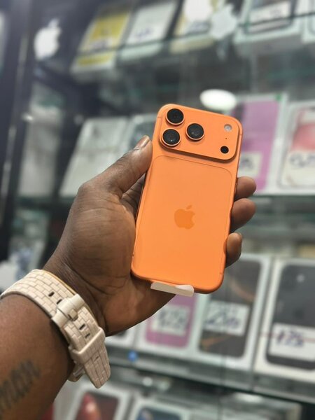iPhone 17 Pro Orange
