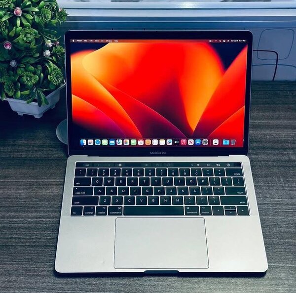 MacBook Pro 13” Retina