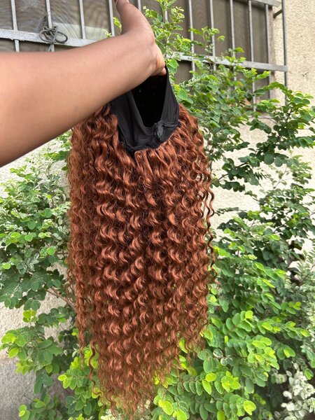 Perruque bandeaux Bouclées