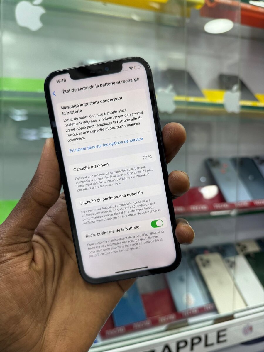 Disponible 12 64go sans id