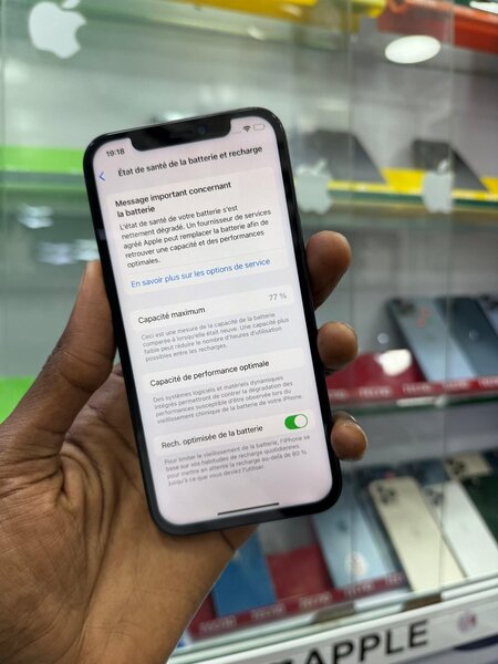 Disponible 12 64go sans id