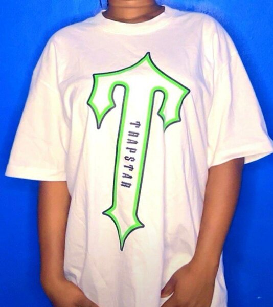 T-shirt streetwear moderne