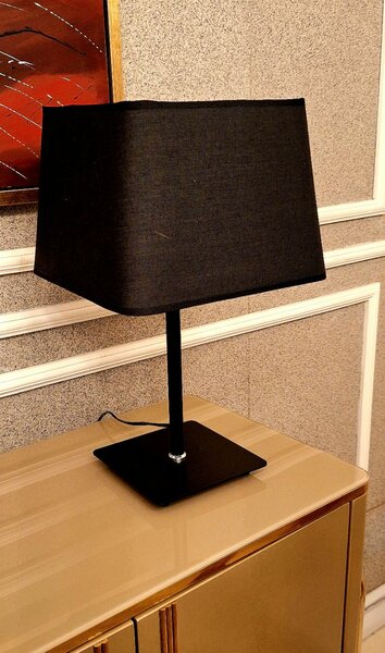 Table lamp