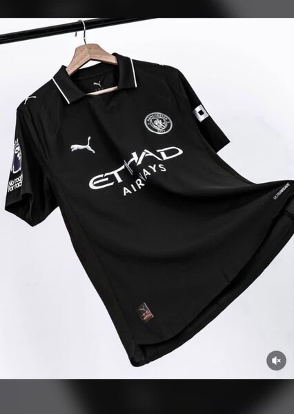Maillot de football noir homme