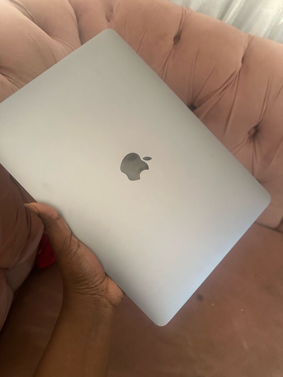 2022 MacBook Pro