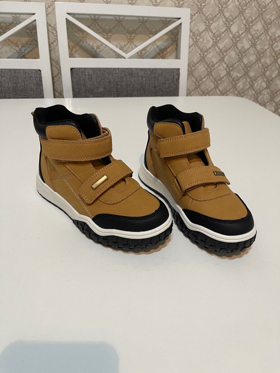 Весеняя обувь . Размеры 27.28.29.30.31