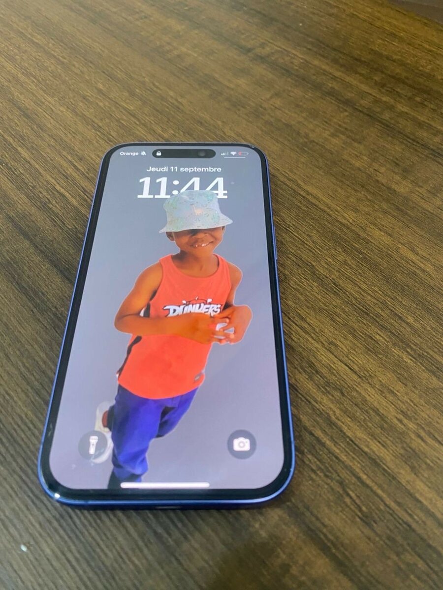 iPhone 16 bleu 128 Go